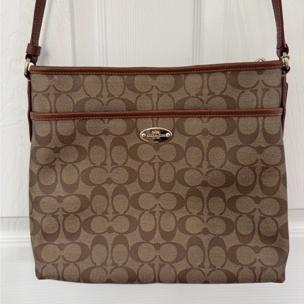 Coach F34938 Signature Brown Coated Leather Crossbody Messenger Bag